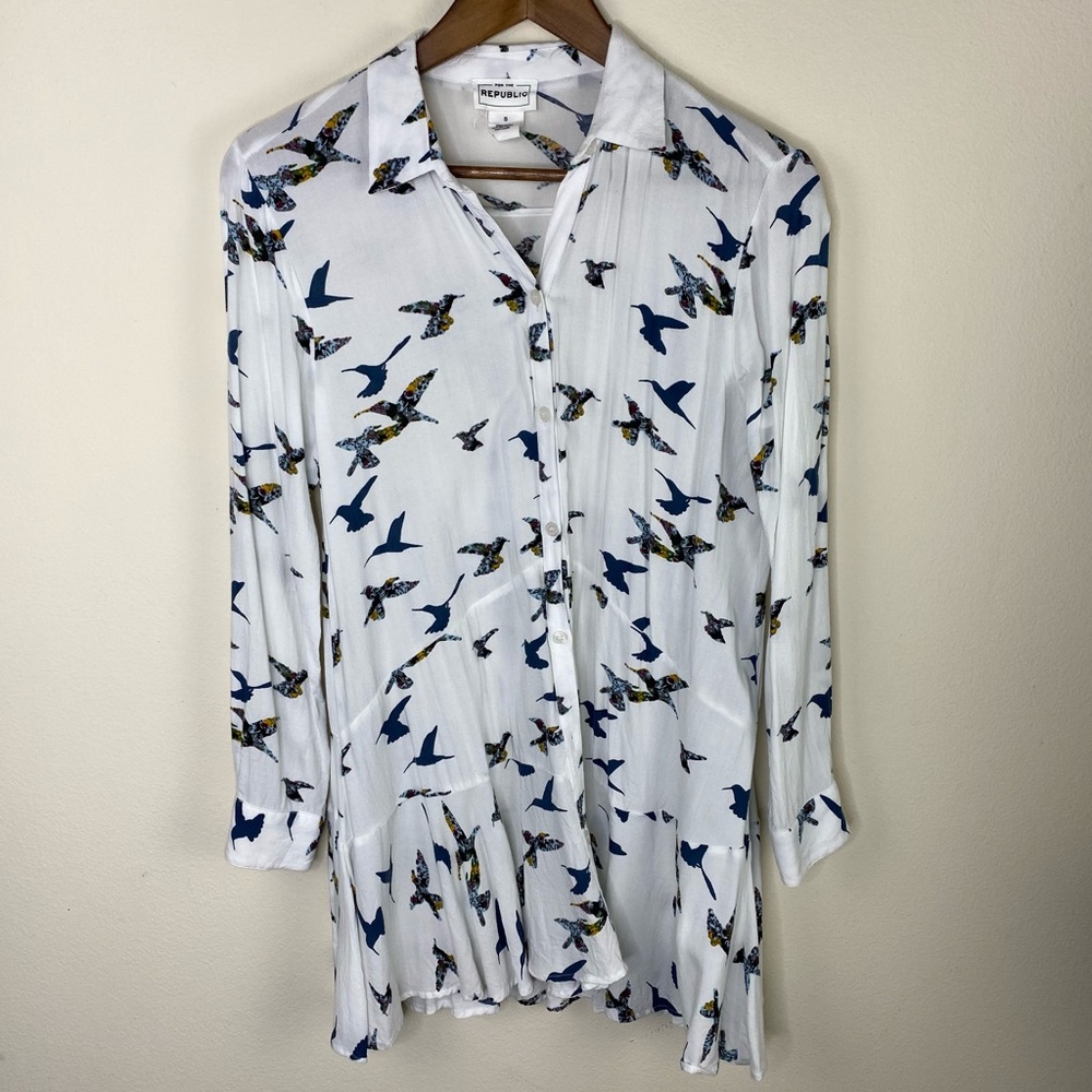 For the republic hummingbird print white button down tunic top women’s Sz S